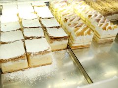 Szeged, A Cappella, cukrászda, sütemény, torta, kalács, húsvét