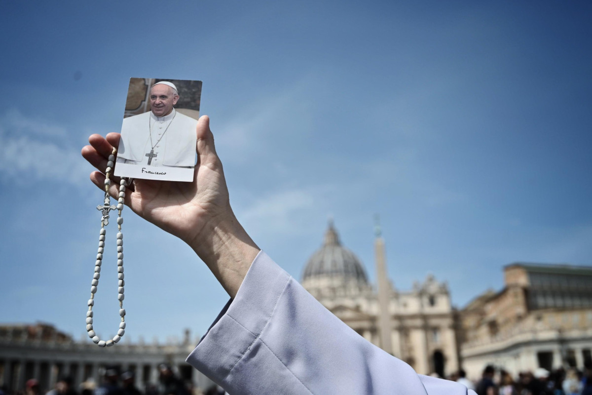 Már zajlanak a pápaválasztás előtti bíborosi tanácskozások. Fotó: Diocesi di Roma hivatalos Facebook-oldala