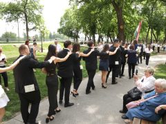 Szeged, Kőrösy József iskola, ballagás, Stefánia