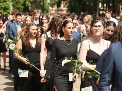 Szeged, Kőrösy József iskola, ballagás, Stefánia