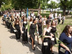 Szeged, Kőrösy József iskola, ballagás, Stefánia