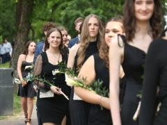 Szeged, Kőrösy József iskola, ballagás, Stefánia