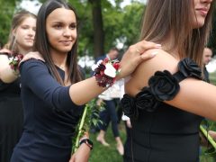 Szeged, Kőrösy József iskola, ballagás, Stefánia