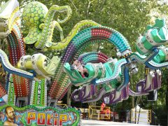 Szeged, majális, újszeged, liget, szórakozás, forgó, lufi, sör