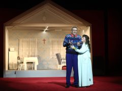 Szeged, Szegedi Nemzeti Színház, Alföldi Róbert, A szent, próba, színház, kultura