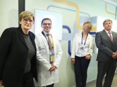 Szeged, Karikó Katalin, Szegedi Tudományegyetem, SZTE, egyetem, Gazda-patogén Interakció Központ, átadás