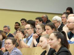 Szeged, Karikó Katalin, Szegedi Tudományegyetem, SZTE, egyetem, Gazda-patogén Interakció Központ, átadás