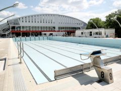 Szeged, strandszezon, sportuszoda, sátor leszerelés, medence