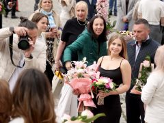 Szeged, SZTE, Orvostudományi Kar, végzős hallgatók, ballagás, Dóm tér, klinika kert