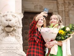 Szeged, SZTE, Orvostudományi Kar, végzős hallgatók, ballagás, Dóm tér, klinika kert