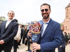 Szeged, SZTE, Orvostudományi Kar, végzős hallgatók, ballagás, Dóm tér, klinika kert