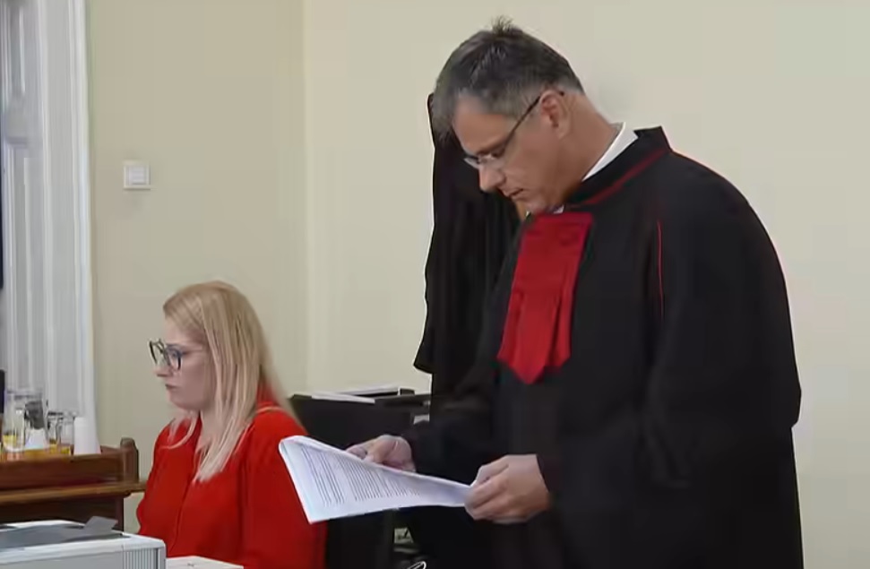 Kiskorúak mellét fogdoshatta egy katolikus pap Polgáron