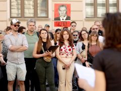Szeged, aHang, demonstráció, átláthatósági törvény, Fidesz iroda