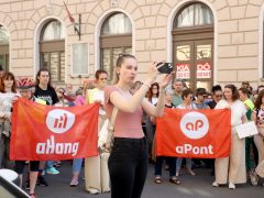 Szeged, aHang, demonstráció, átláthatósági törvény, Fidesz iroda