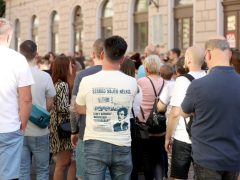 Szeged, aHang, demonstráció, átláthatósági törvény, Fidesz iroda