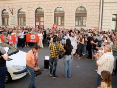 Szeged, aHang, demonstráció, átláthatósági törvény, Fidesz iroda