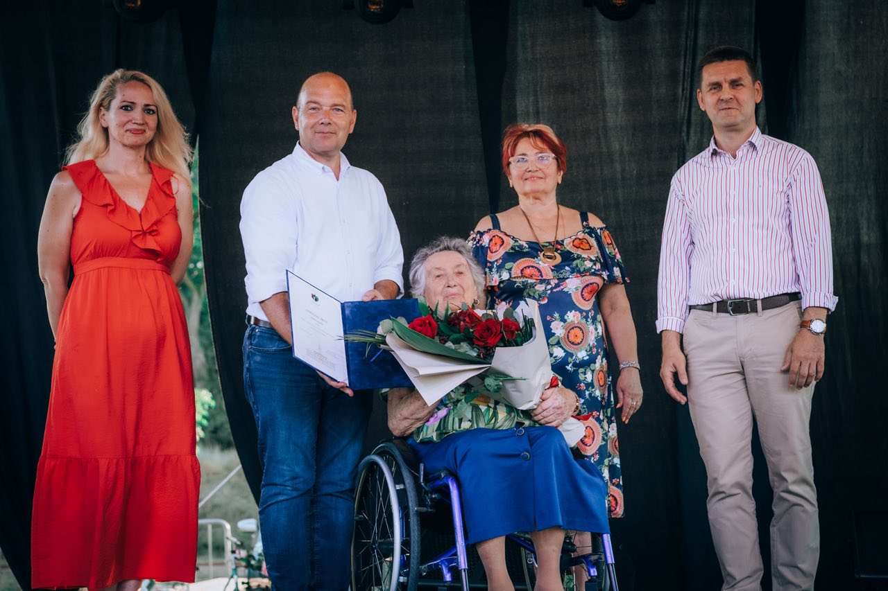 Rózsa. Szőreg. Emlékérem. Fotó: Szabó Sándor FB