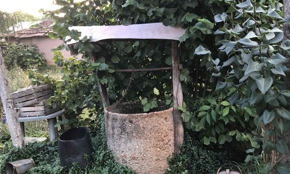 Kútba esett egy idős férfi Rakamazon