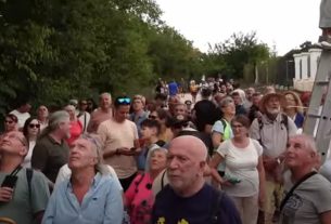 Tüntetés Hatvanpusztán