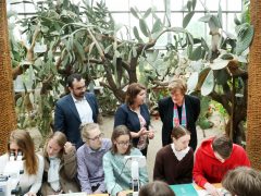 Szeged, Nobel-díj, Karikó Katalin, Füvészkert, hallgatók, szegedi Tudós nők ösvény